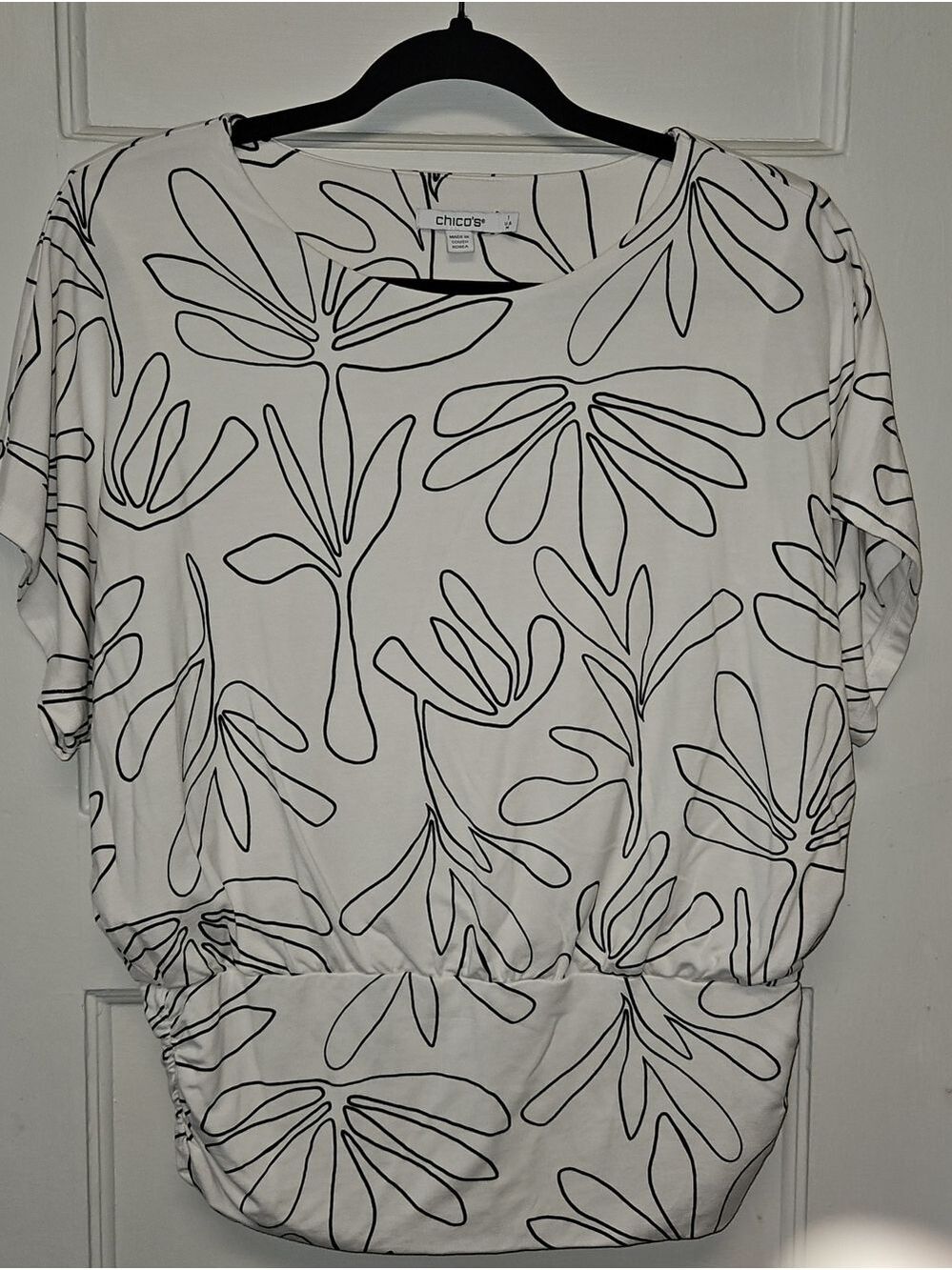 Chico's White Abstract Batwing Dolman Top